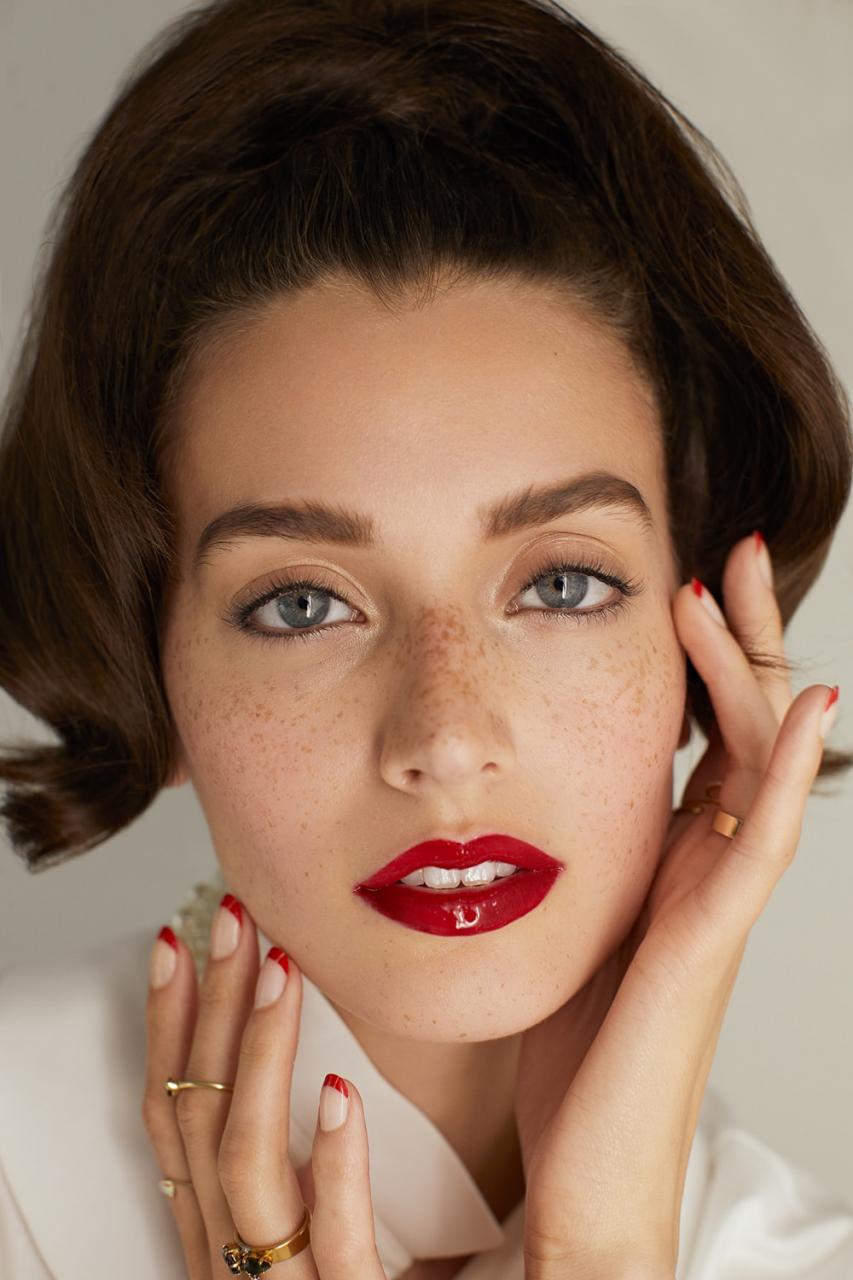 魅力保加利亚2018年11月香奈儿美容特辑 时尚图库 第7张-修图人 魅力保加利亚2018年11月香奈儿美容特辑 时尚图库 第7张