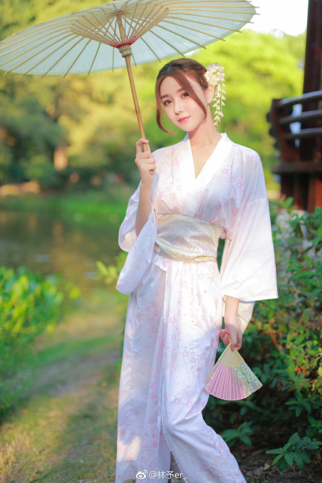 【修图】时尚博主林予er_ 的个人写真